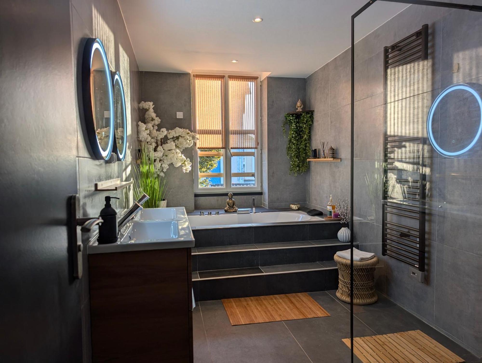 Le Spa - Villa Valmy - Hypercentre - Gare Sncf 몽뤼꽁 외부 사진
